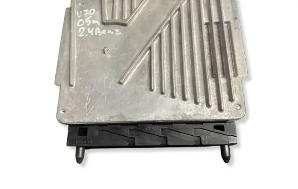 Volvo V70 Engine control unit/module MB0797009540