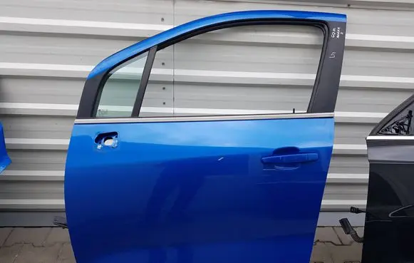 Opel Mokka X Front door 