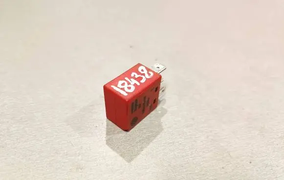 Fiat Stilo Other relay 46520432 021651A V23074A1101X51