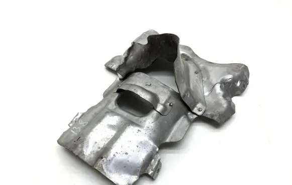 BMW 7 G11 G12 Heat shield in engine bay 8600300 11658600300
