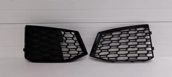 Audi RS5 Front fog light trim/grill 8W6807681P