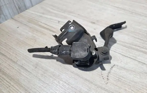 Honda Accord Headlight/headlamp level sensor 8J0711 A1024022