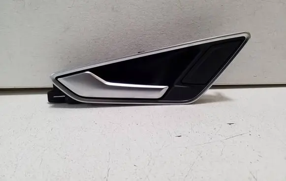 Audi Q2 - Rear door interior handle 81A837019C
