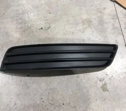 Audi A3 S3 8P Front bumper lower grill 8P0807681E