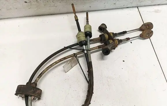 Opel Zafira A Gear shift cable linkage 90578381de