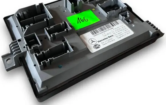 Mercedes-Benz C W205 Central body control module S166 A2059007343