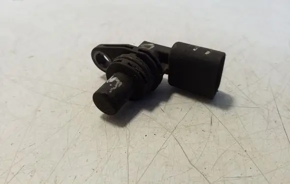 Volkswagen Golf V Camshaft speed sensor 036907601E