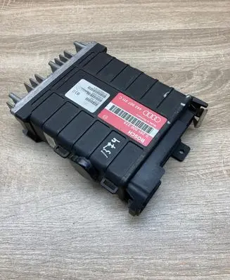 Audi 80 90 S2 B4 Engine control unit/module ECU 443907311C 0261200273