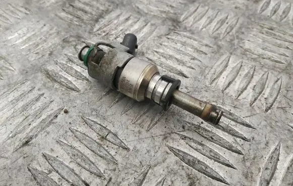 Porsche Panamera (970) Fuel injector 206E036K 104390510