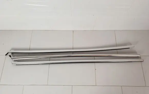 Porsche Cayenne (9Y0 9Y3) Trim molding 9Y08374769Y0837475