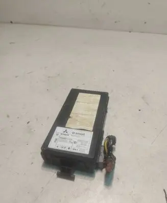Mitsubishi Colt Fuse module 8637A171 5WK45103I 5WK48883