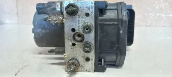 Toyota Avensis T250 ABS Pump 265950178
