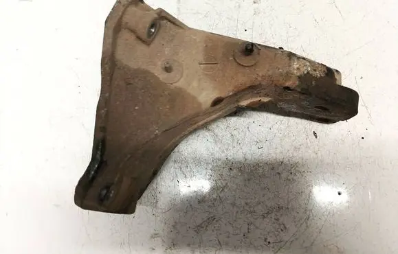 Volkswagen Golf III Engine mounting bracket 1h0199354k