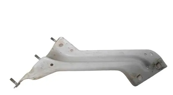 Audi Q5 SQ5 Fender mounting bracket 8R0821135