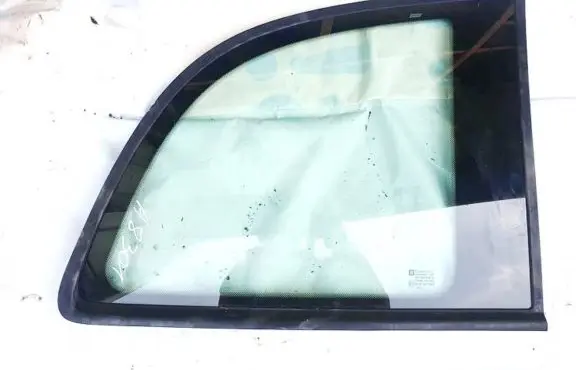 Opel Zafira A Rear side window