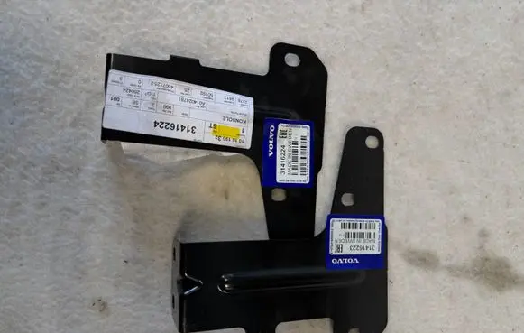 Volvo S90, V90 Headlight/headlamp mounting bracket 31416224