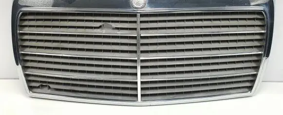 Mercedes-Benz E W124 Front grill