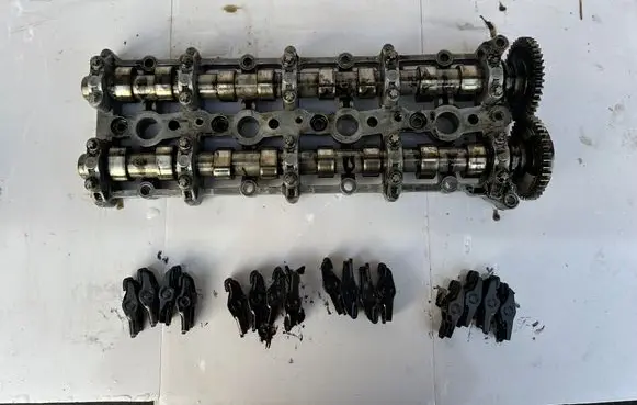 BMW X3 E83 Camshaft 7797511 11317797511 11317797512