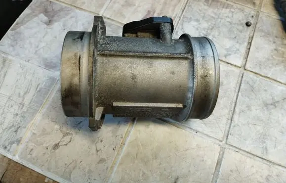 Audi A6 S6 C5 4B Mass air flow meter 059906461D