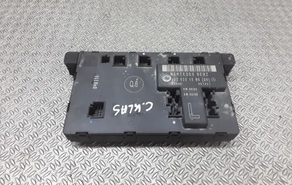 Mercedes-Benz C W203 Door control unit/module 2038201585