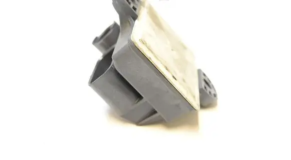 Volkswagen Jetta VI Glow plug pre-heat relay A6519000900