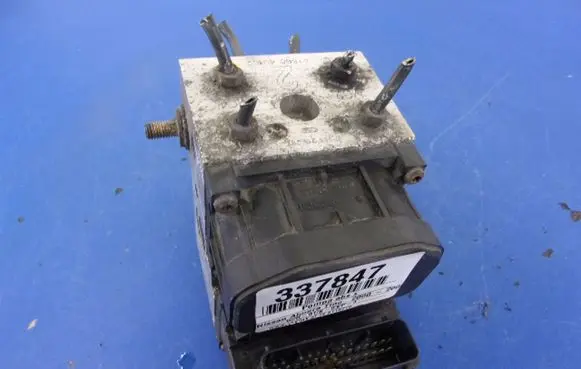 Nissan Almera Tino ABS Pump