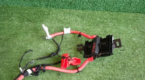 Jaguar F-Pace Current control relay M8A214516DB