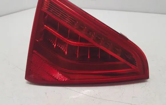 Audi A5 Sportback 8TA Tailgate rear/tail lights 8T0945093C