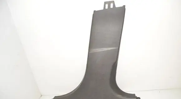 (B) pillar trim (bottom)
