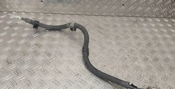 Toyota Urban Cruiser (XP110) Positive cable (battery) 