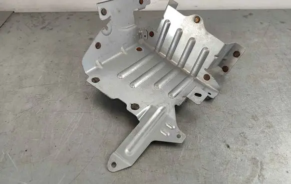 Jaguar XF Other engine bay part C2Z21817
