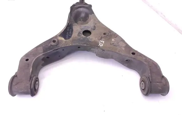 Mercedes-Benz Sprinter W906 Front lower control arm/wishbone 33151JD4