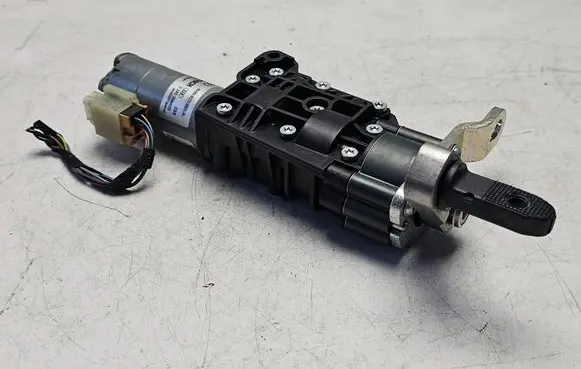 Audi A4 S4 B9 Tailgate/trunk/boot lift motor 8W9827851A 0390204155 2004157155