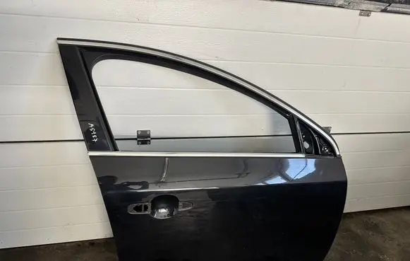 Volvo V60 Front door