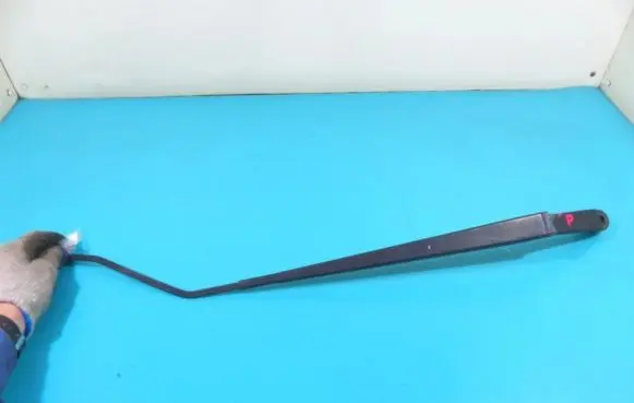 Suzuki SX4 Front wiper blade arm IMPRK1223017
