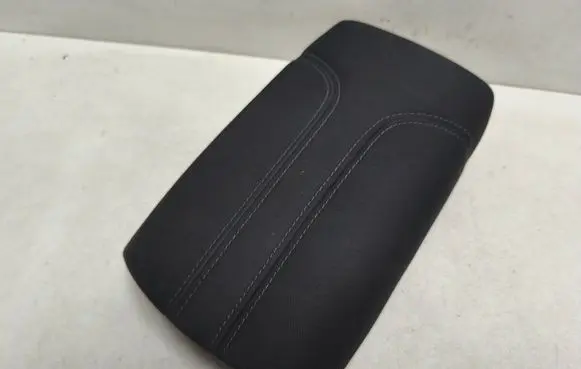 Nissan Qashqai Armrest HV50A