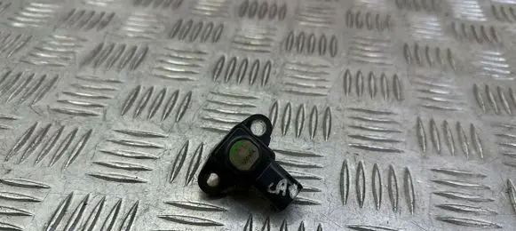 Mercedes-Benz ML W164 Air pressure sensor A0051535028
