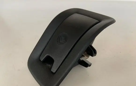Audi A4 S4 B9 ISOFIX cover 8W0887233A 8W0887233B 8W0887187
