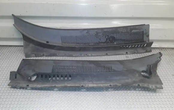 Hyundai Santa Fe Wiper trim 8615126000