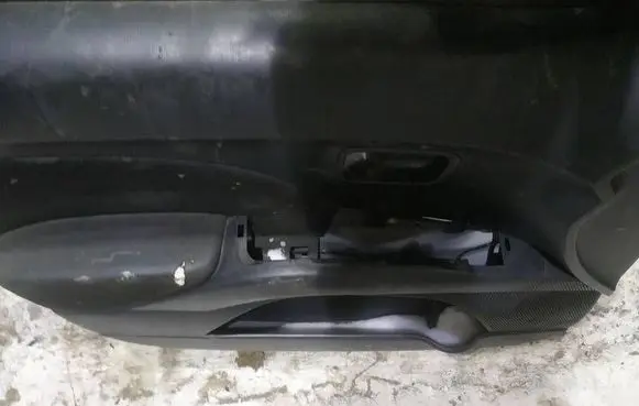 Mitsubishi Outlander Front door card panel trim 
