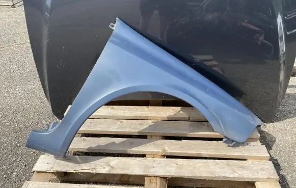 Renault Laguna II Fender