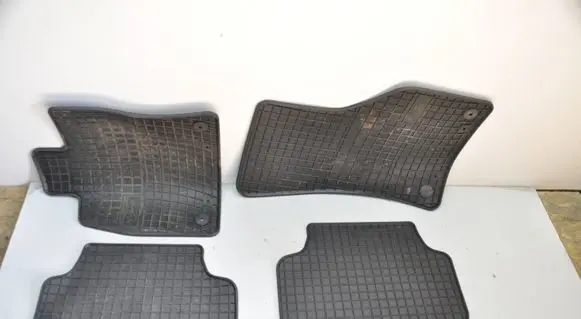 Volkswagen PASSAT B6 Car floor mat set 