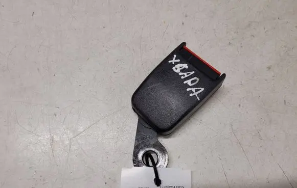 Citroen Xsara Picasso Rear seatbelt buckle R2503 020105