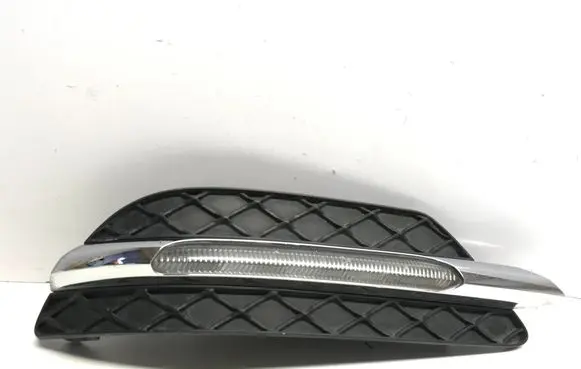 Mercedes-Benz C W204 Front bumper lower grill A2048803324