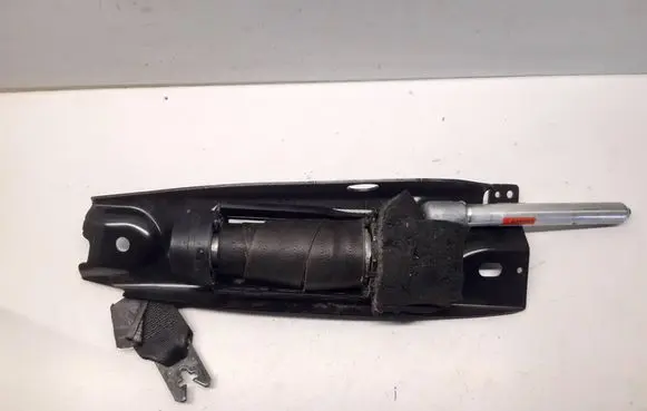 Volvo V70 Front seatbelt 6041213RH
