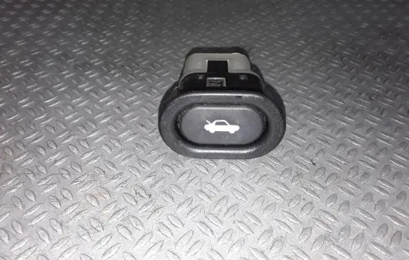 Saab 9-5 Tailgate opening switch 4733440