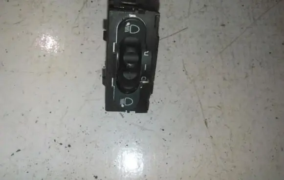 Renault Master II Headlight level height control switch 7700841235