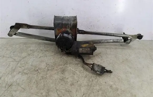 Volkswagen II LT Front wiper linkage 