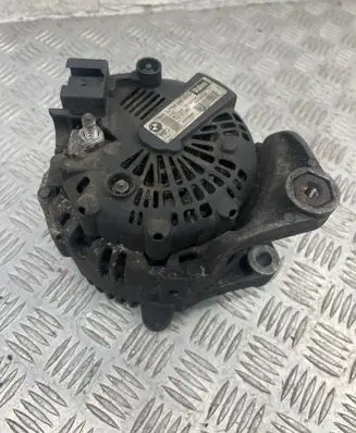 BMW 3 E90 E91 Generator/alternator 7799180 TG15C093 2543390A