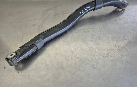 Mercedes-Benz B W245 Rear upper control arm/wishbone A1693520288